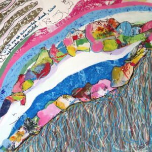 Pintura abstracta con frase sobre vivir y sentir, trazos azules y rosas sobre fondo blanco.